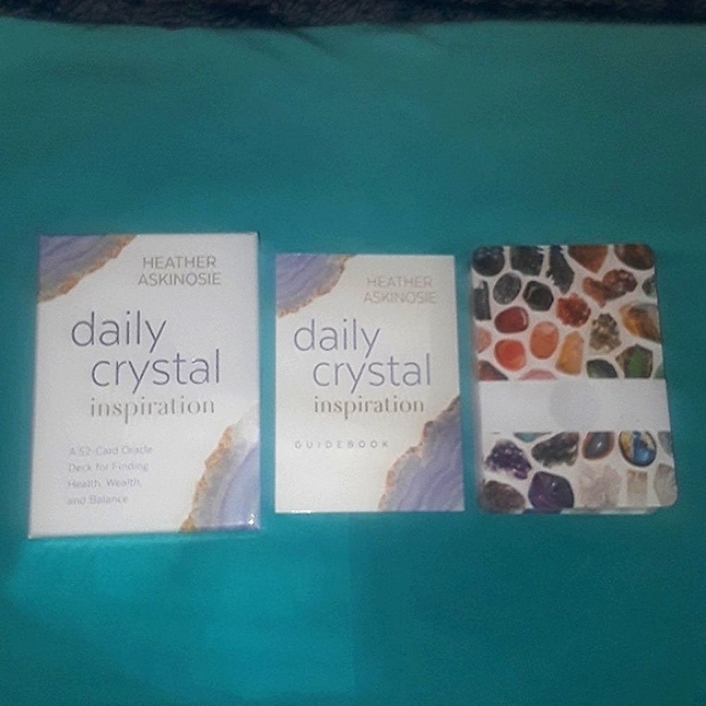 ❗️SOLD❗️🌟Daily Crystal Inspiration, A 52 Card Oracle Deck🌟